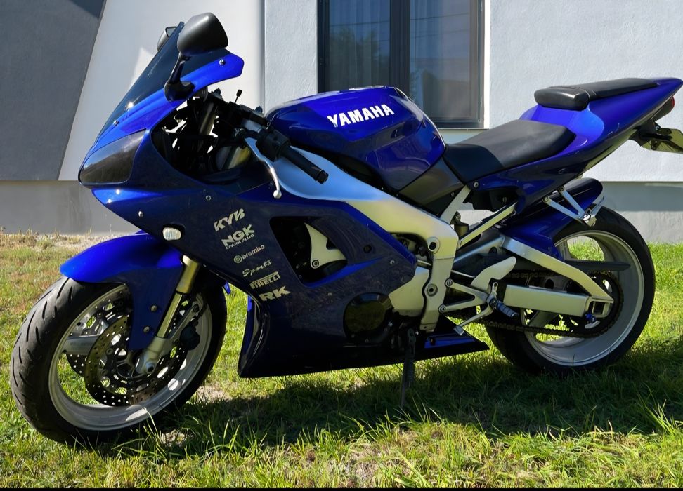 Yamaha R1 – An 2000 – 150 CP – Carburatie