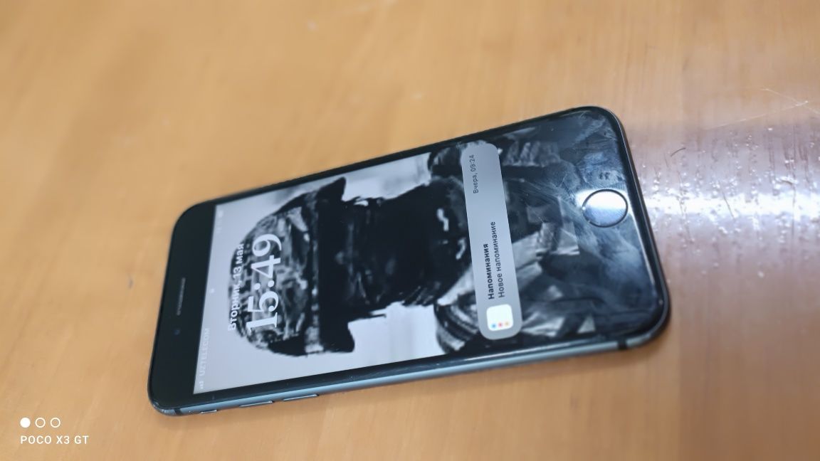 Iphone 8.   64/3