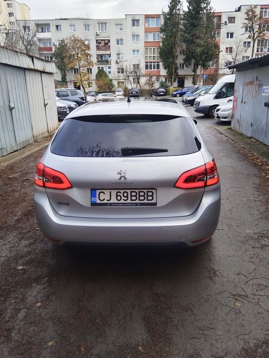 Vand Peugeut 308 model business 120 cp