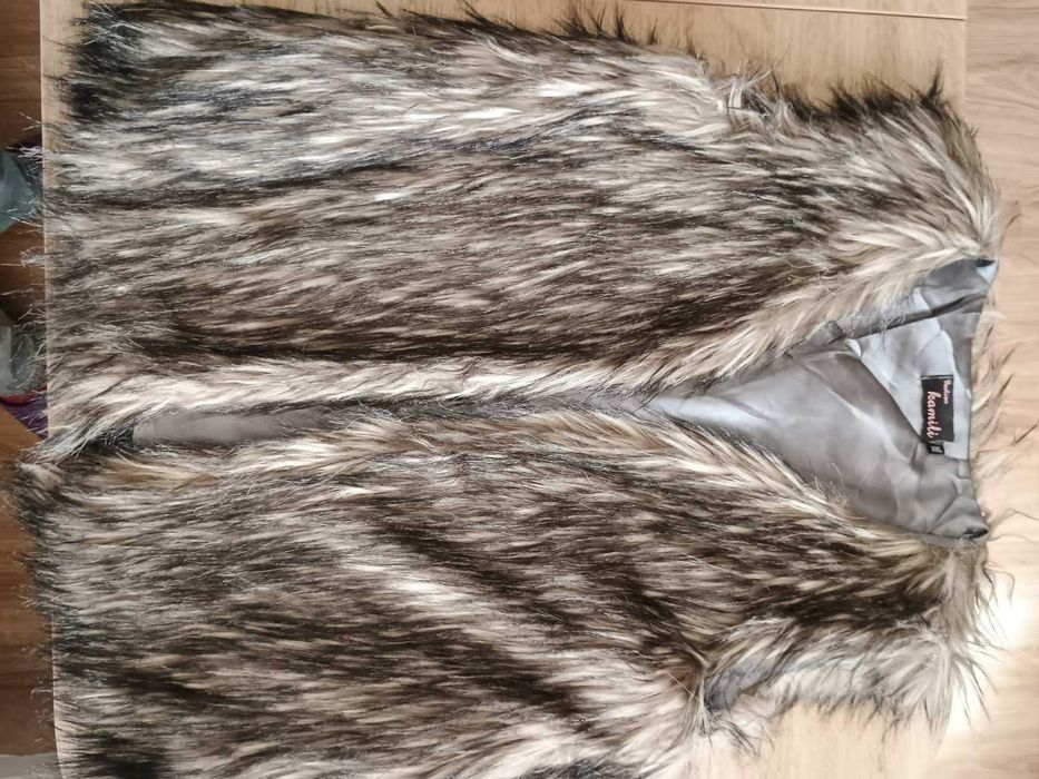 Дамски елек с косъм