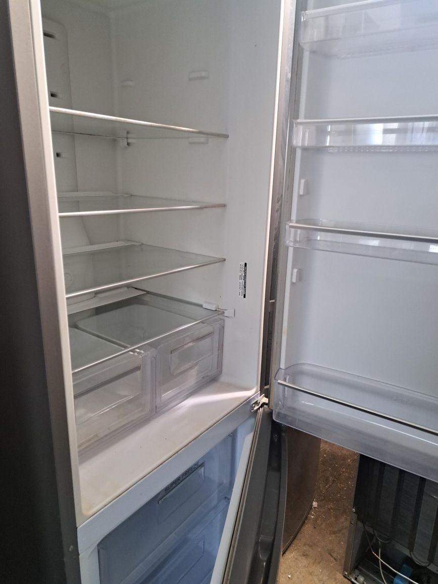 Vând combina argint deversează tipuri