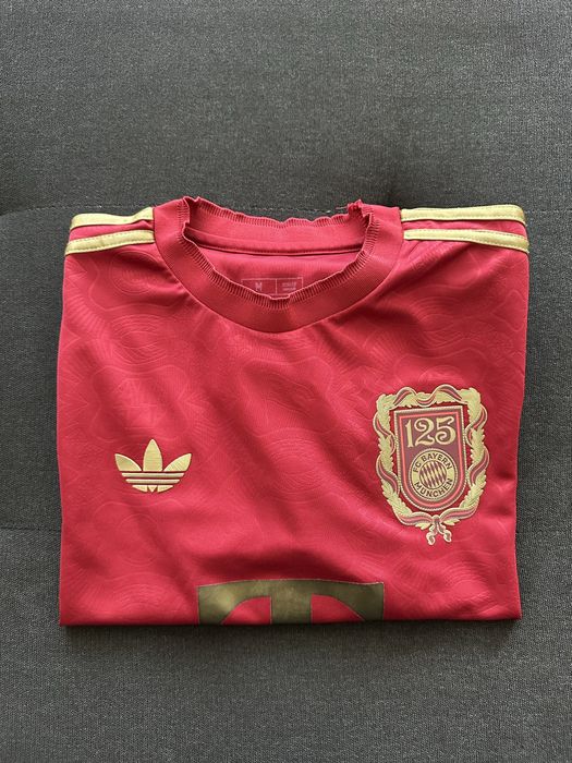FC Bayern Munchen 125 anniversary T-shirt