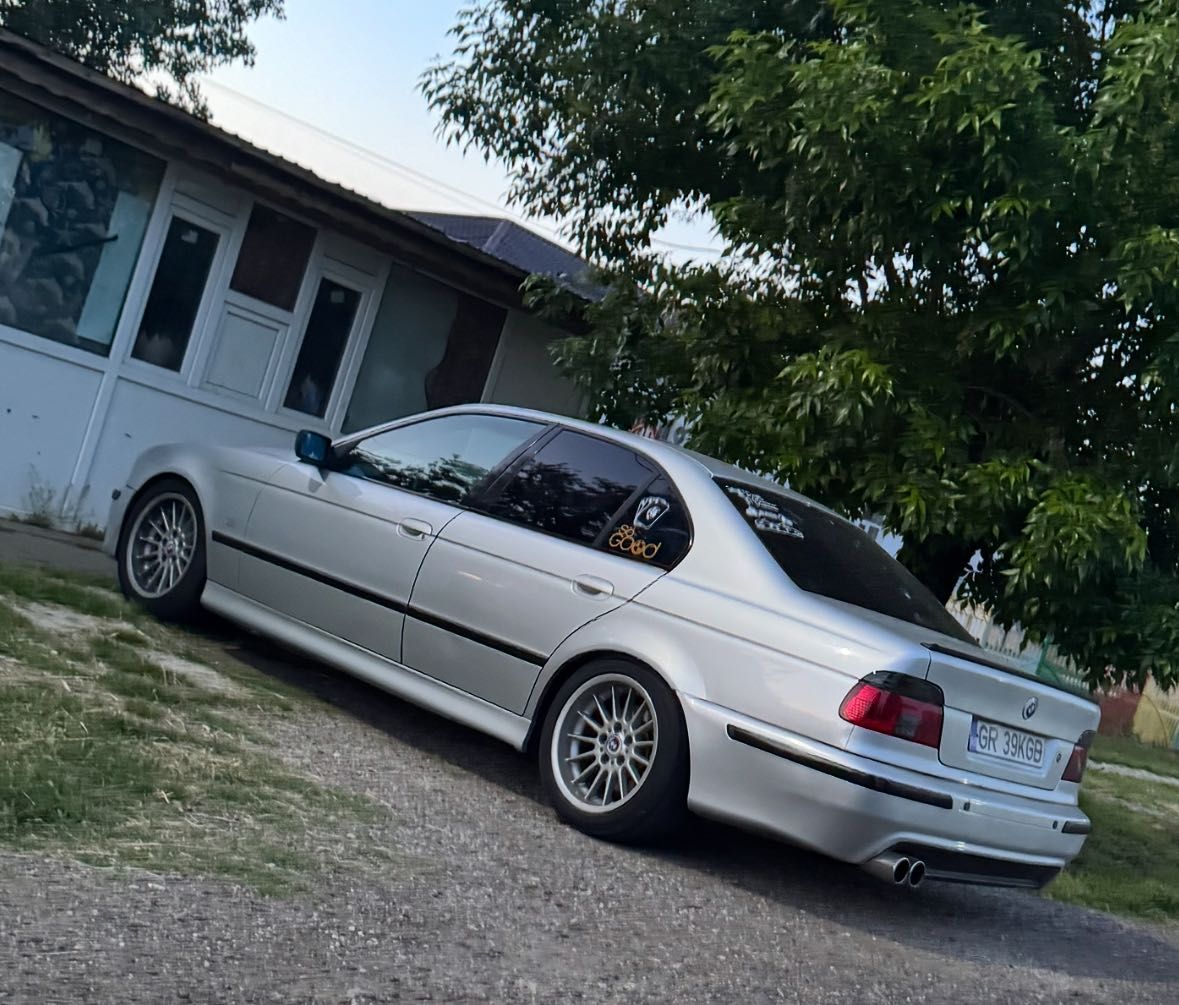 BMW e39 523i 170