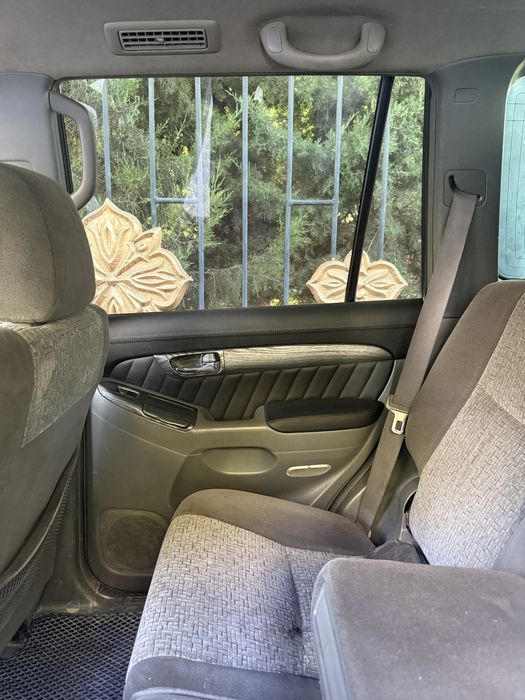 Prado 120 sotiladi xolati mator karobka ideal  qarab xaydalgan moshina