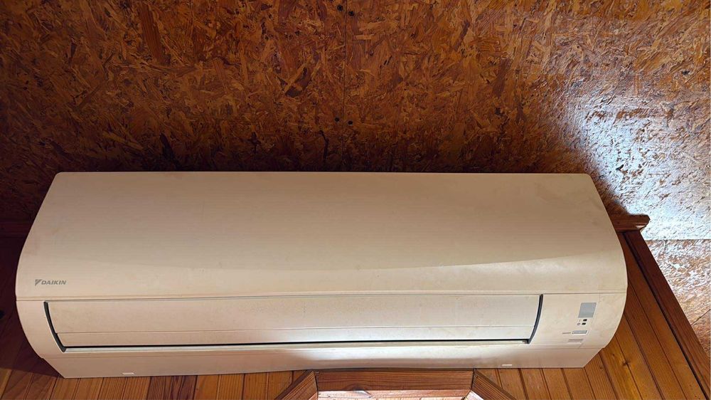 Климатик DAINKIN