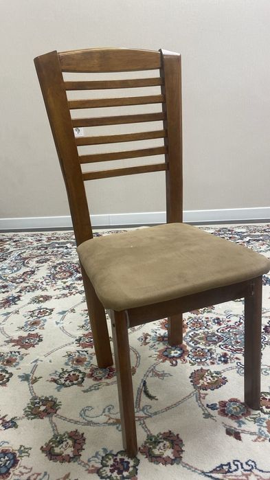 Срочно продам стулья цена за 6000т за шт