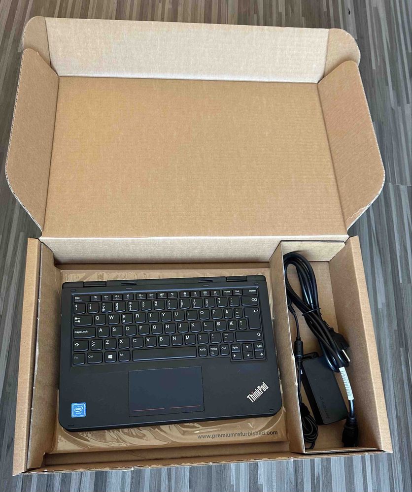 Продавам лаптоп Lenovo Yoga 11e - Готов за Употреба!