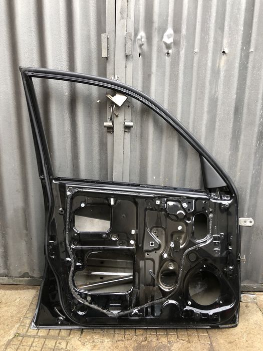 Предна лява врата за Тойота Рав4/Rav4 00г-05г