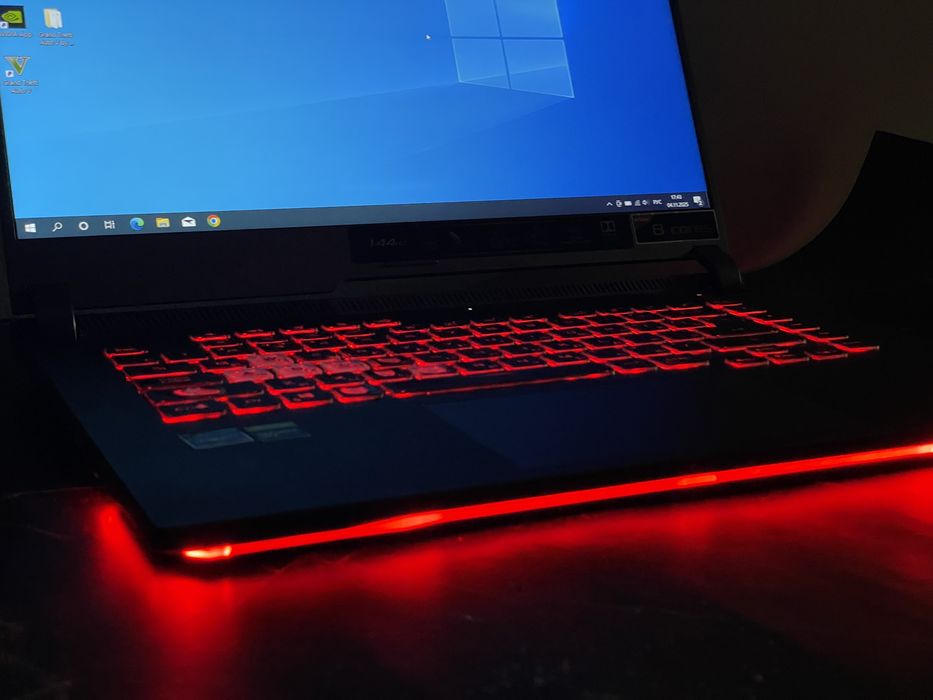 Мощный ноутбук Asus rog strix
