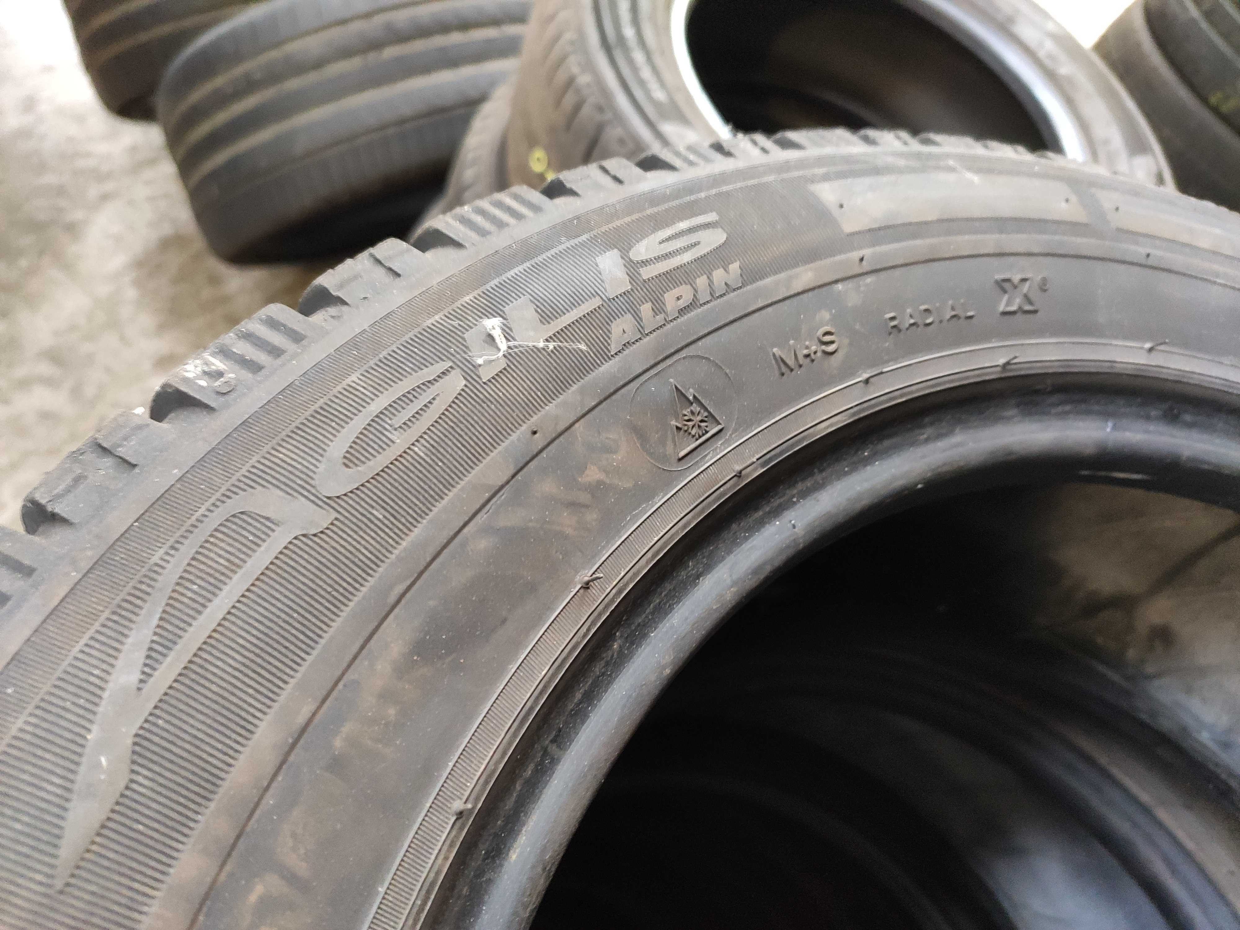 4бр Зимни гуми 215 60 17 С - Michelin