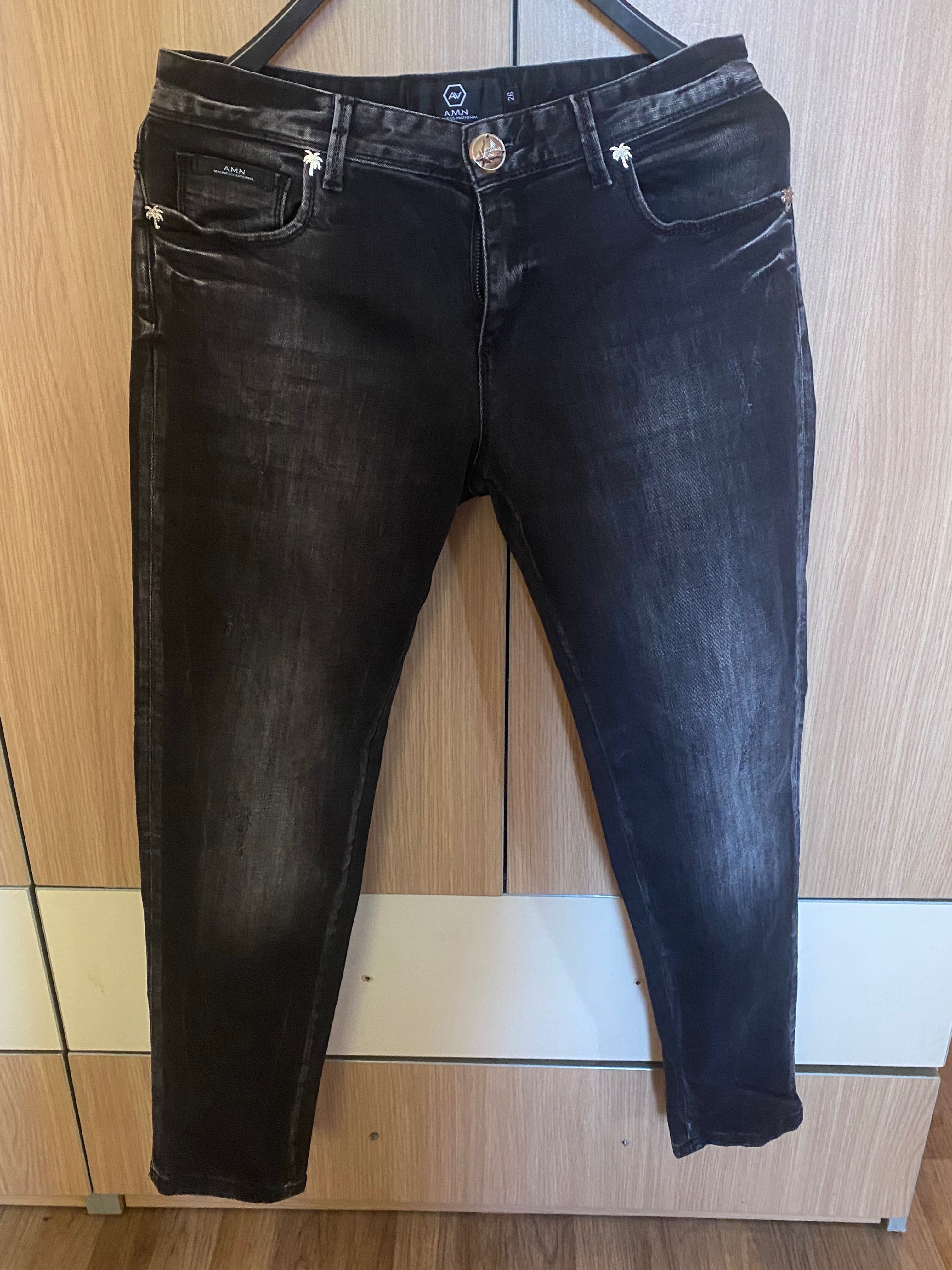 Дънки на zara по 30лв