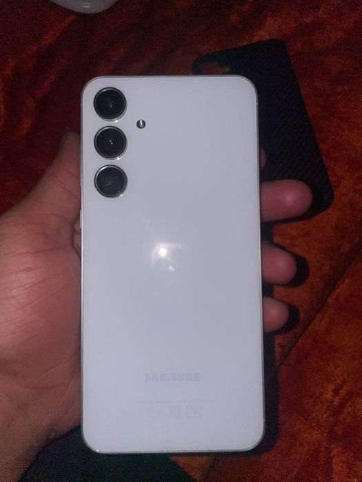 Samsung A55 holati ideal