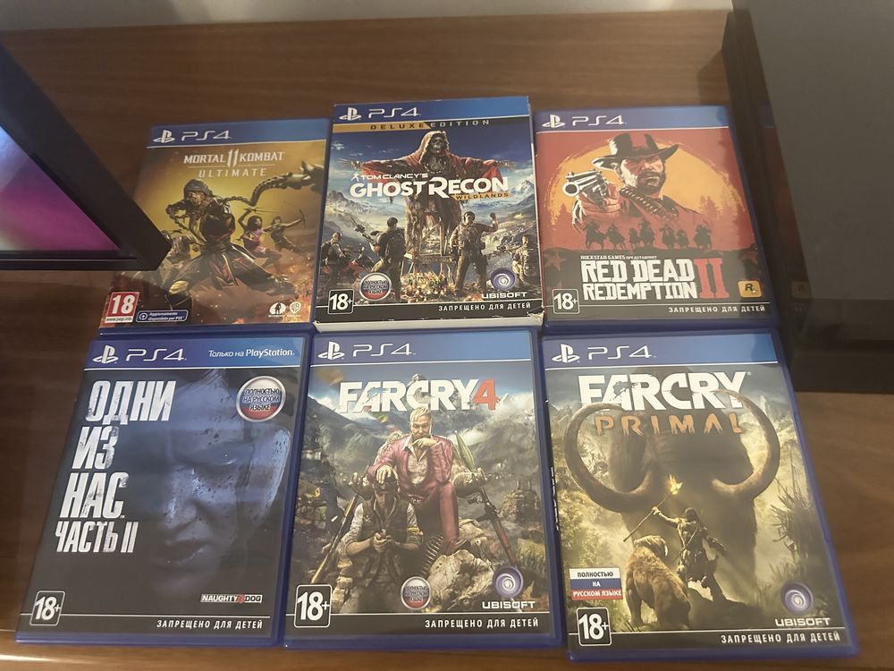 Игры на Playstation 4 в отличном состоянии.