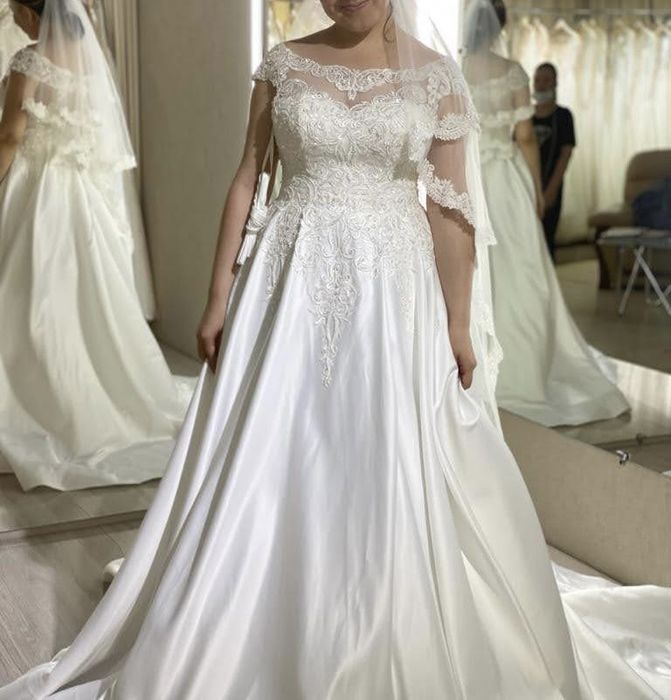 Свадебное платье