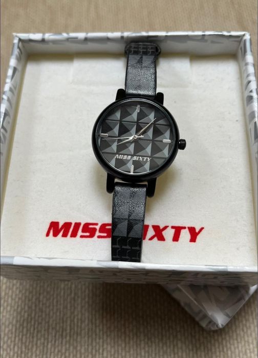Часовник Miss Sixty