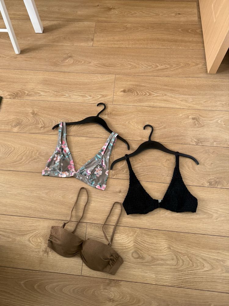 Всичко за 15лв. H&M нови бански топ XS/S