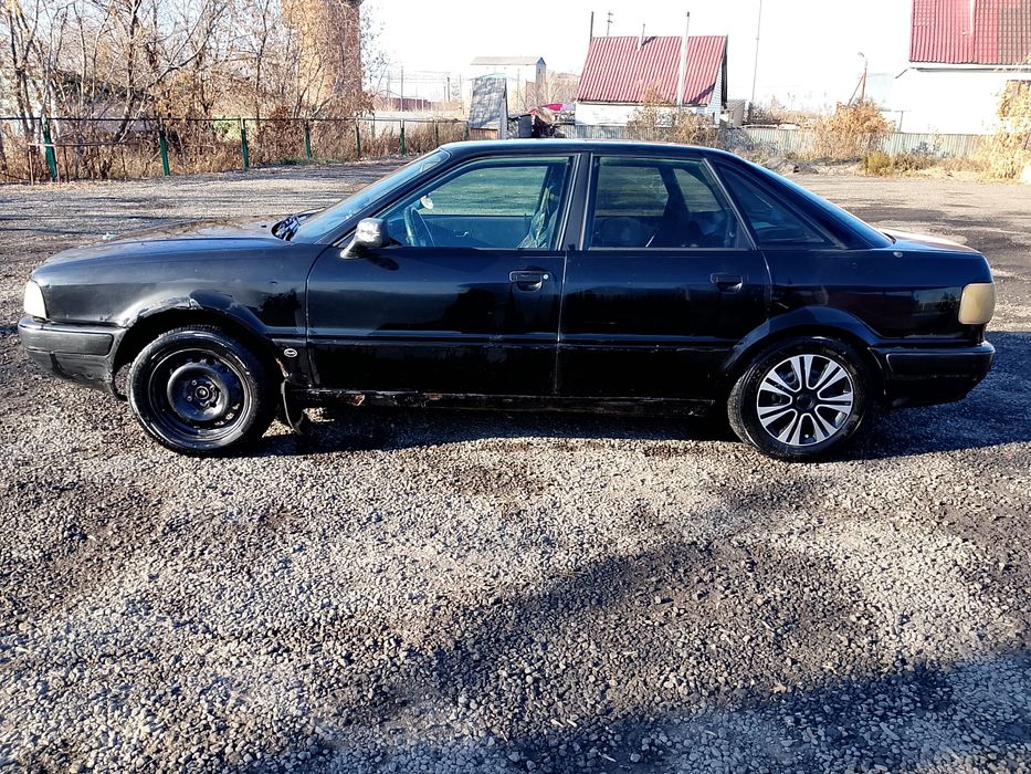 Продам Ауди 80 б4