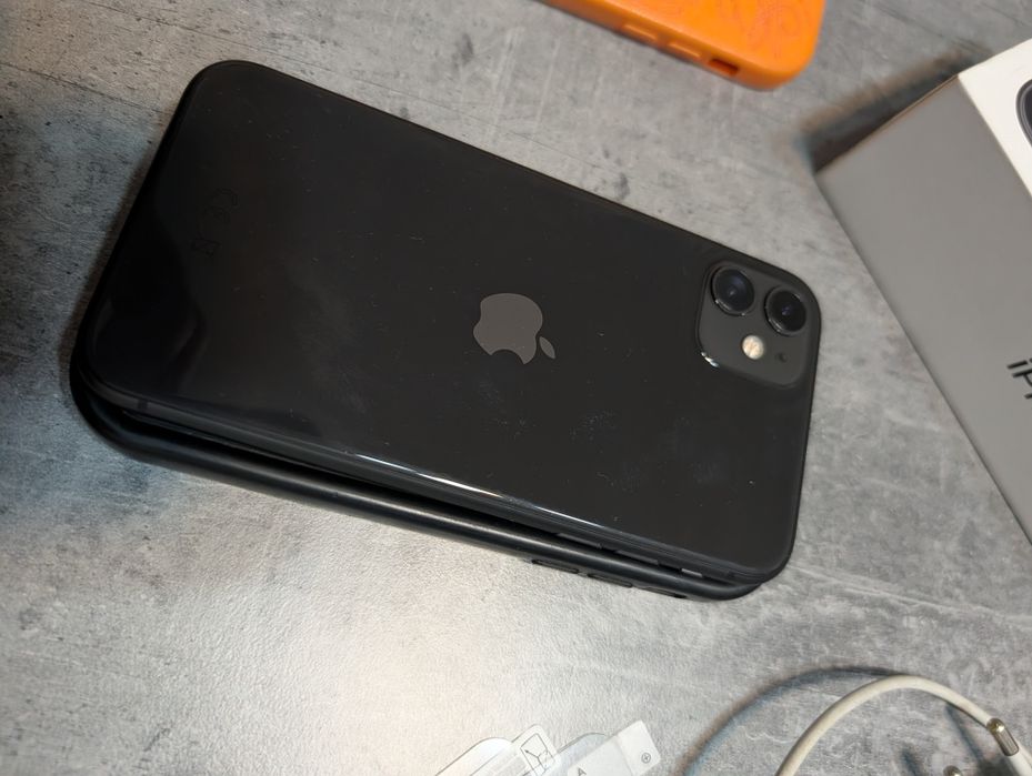 iPhone 11 128gb, Impecabil, Full box, 5 huse, 2 folii