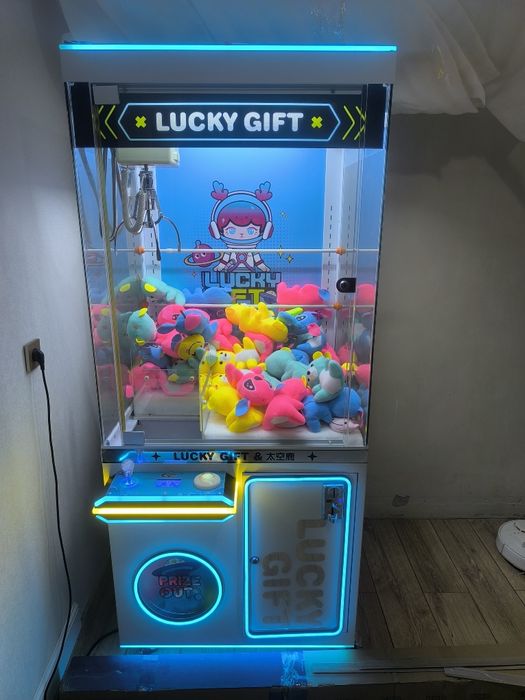 Игровой аппарат Хватайка