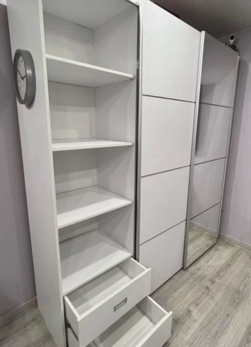 Шкаф купе белый как новый