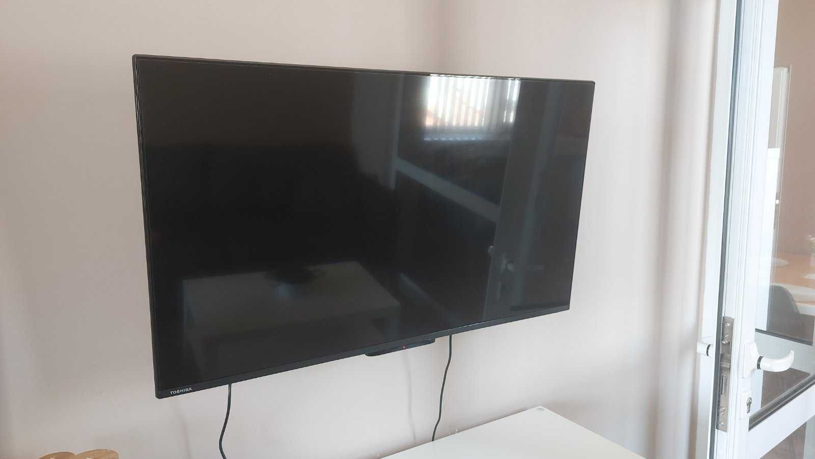 Toshiba 43LA2363DG