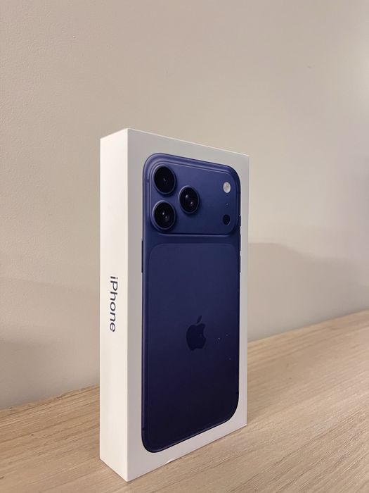 iPhone 17 pro max 1ТБ BLUE