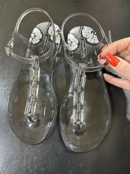 Летние сланцы . От бразильского бренла grendha.