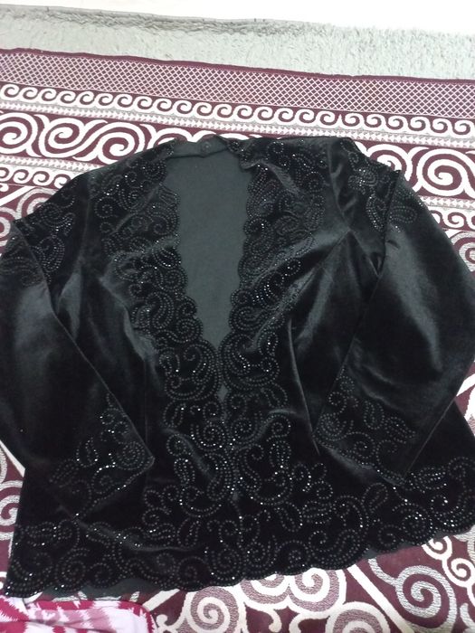 Костюм,таза,әдемі