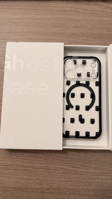 Carcasa iphone 17 pro dbrand ghost case 2.0 transparenta