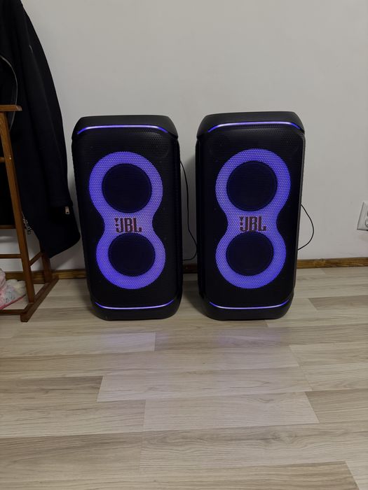 MrsAmanet: partybox 320 doua bucati