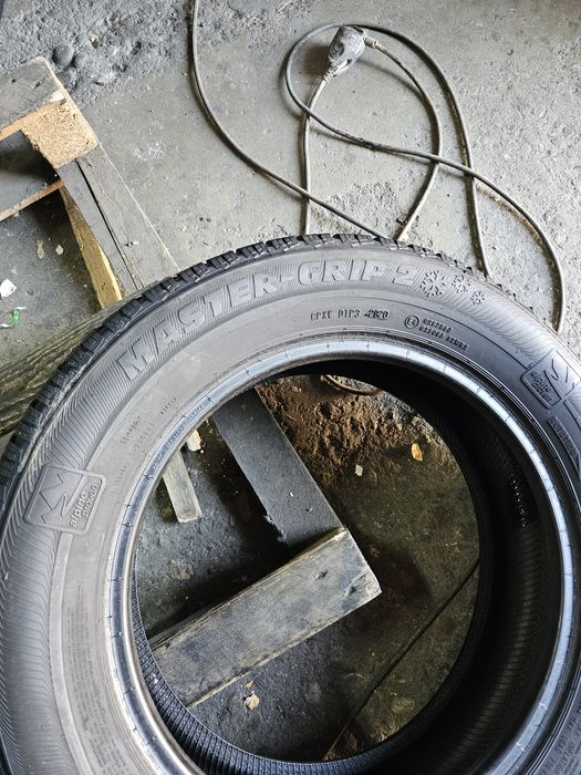 2 anvelope iarna 205 60 16 Semperit 2020