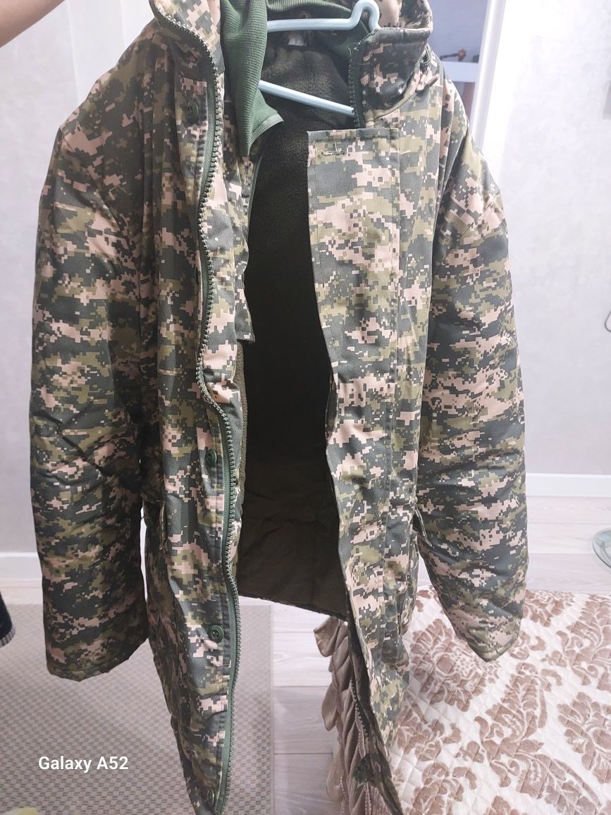Зимняя военная куртка (бушлат)