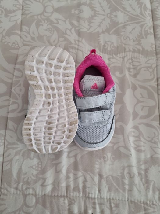 Маратонки adidas 21 номер