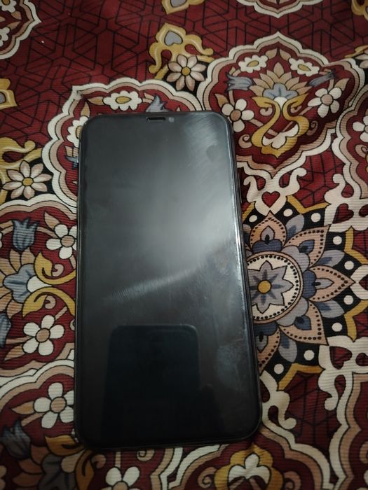 IPhone 11 chotki
