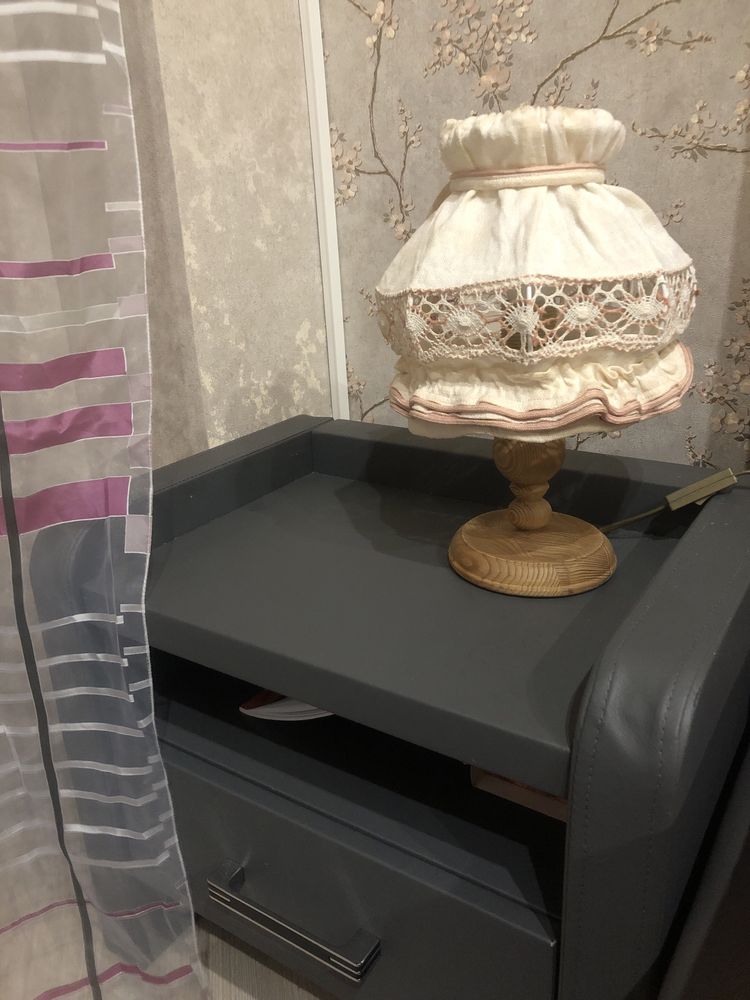 Кровать 2,0*1,8 с матрасом шкаф тумбочка