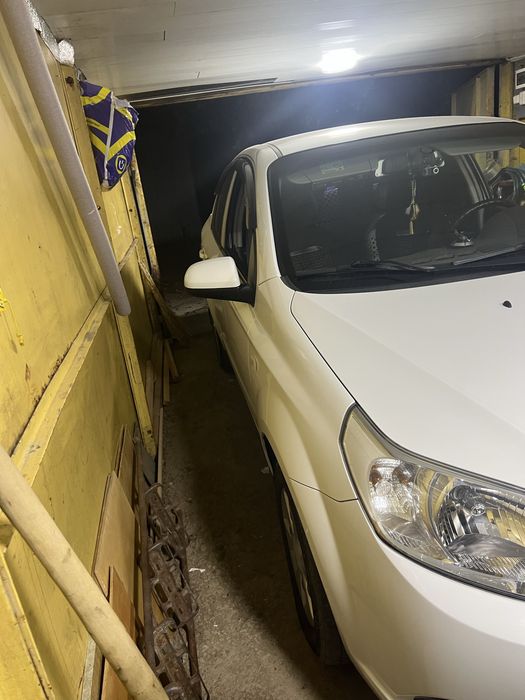 Нексия 3 в хорошом состаяние торг уместин 1 хозяин