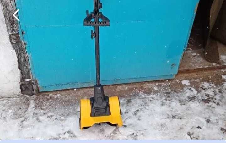 Продам электро лопату, для уборки снега.