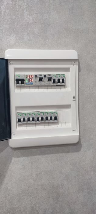 Электрик уральск