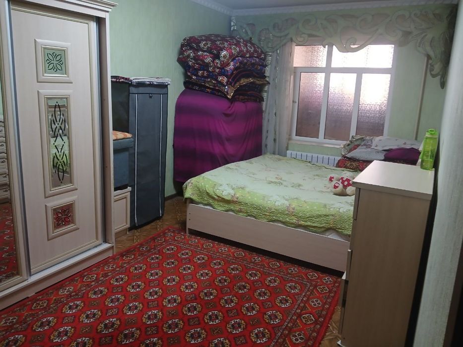 4/3/4    80kvm  Hiva yo'l brollerda uy sotiladi