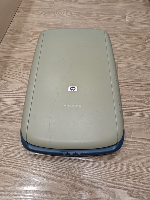 HP Scanjet 3500c – рабочий сканер + кабели, полностью комплект
