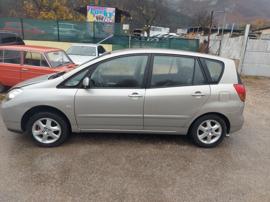 Toyota Corolla Verso 1.6vvti на части !!!