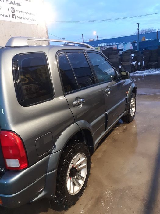 Vând Suzuki grand vitara