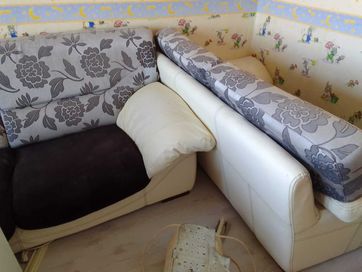 Триместни Два холни дивана от дизайнерска компания