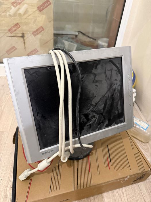 Монитор 15 Samsung 5000 тг