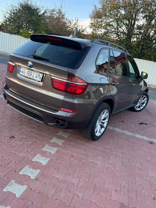 BMW X5 3.0 Diesel xDrive – An 2012 – Full Opțiuni

Vând BMW X5, an fab