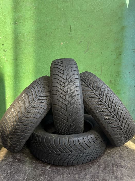 Шины 215/60 R17 Goodyear из Германии