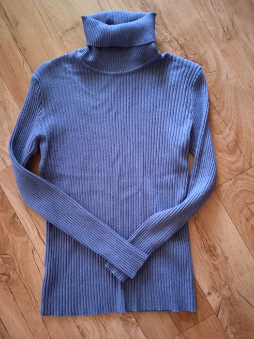 Продам женские кофты