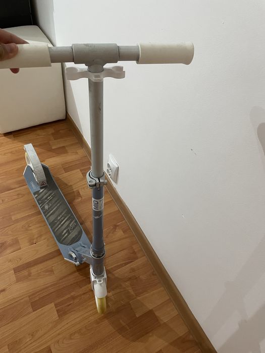 Vand Trotineta.Model mid 7