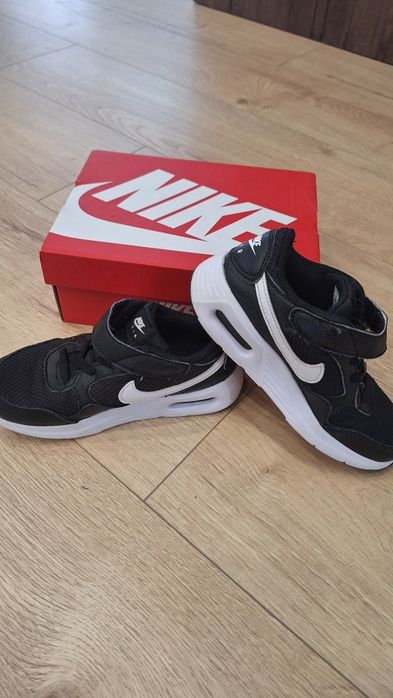 Маратонки  Air max и Nike revolution номер 31