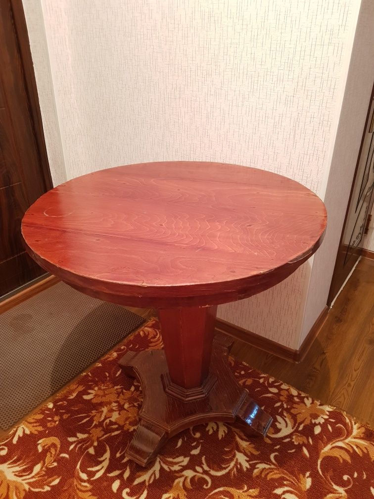 Антикварный стол